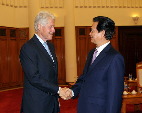 Thủ tướng Nguyễn Tấn Dũng tiếp cựu Tổng thống Bill Clinton ảnh 1